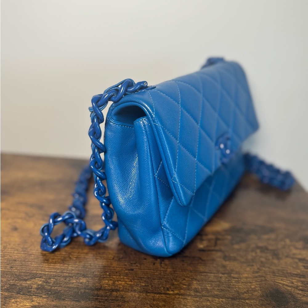 Chanel my everything blue caviar bag - Picture 4 of 15